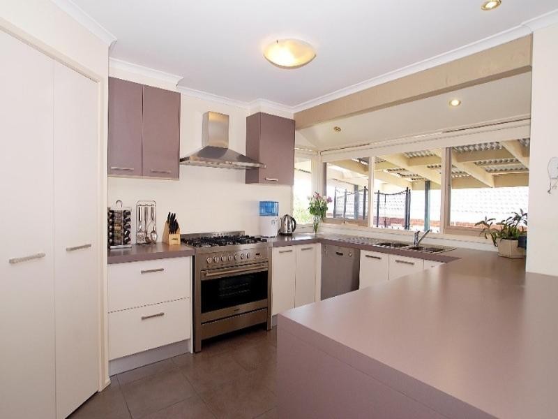 47 Bellfield Drive, Lysterfield VIC 3156