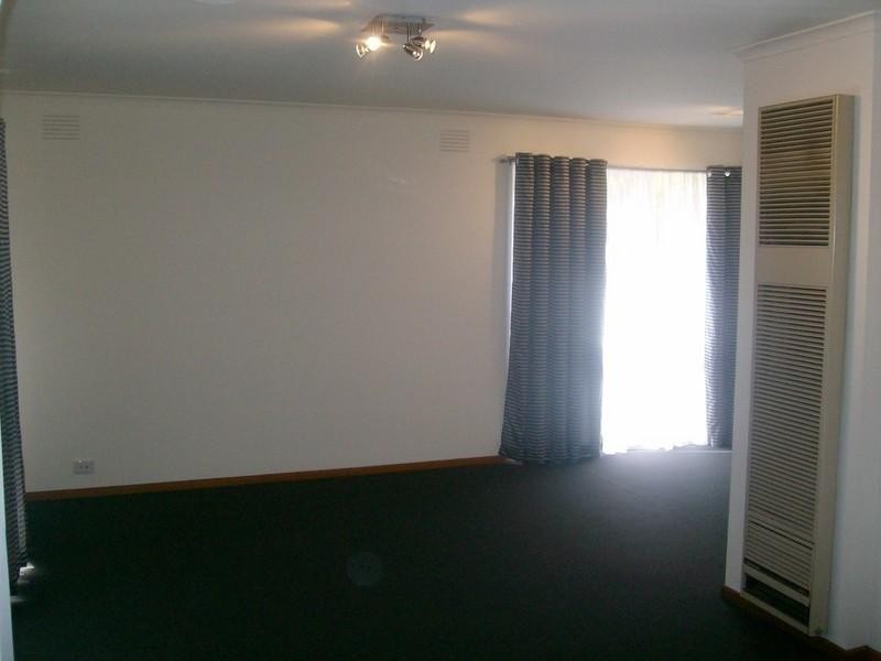 50 Mantung Crescent, Rowville VIC 3178