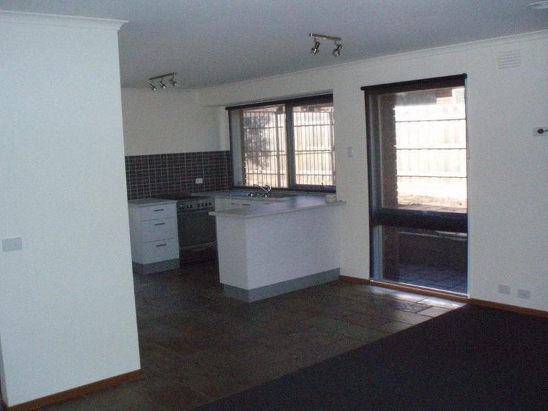 50 Mantung Crescent, Rowville VIC 3178