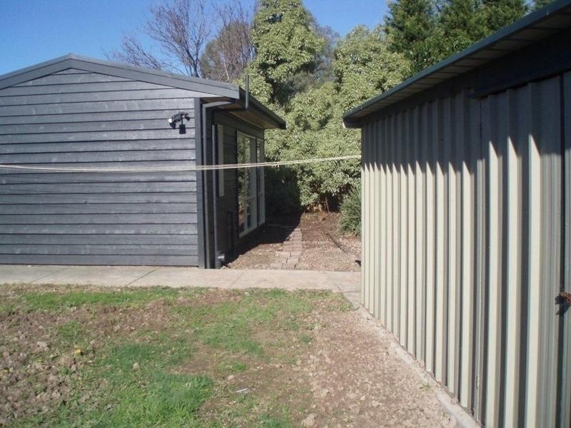 50 Mantung Crescent, Rowville VIC 3178