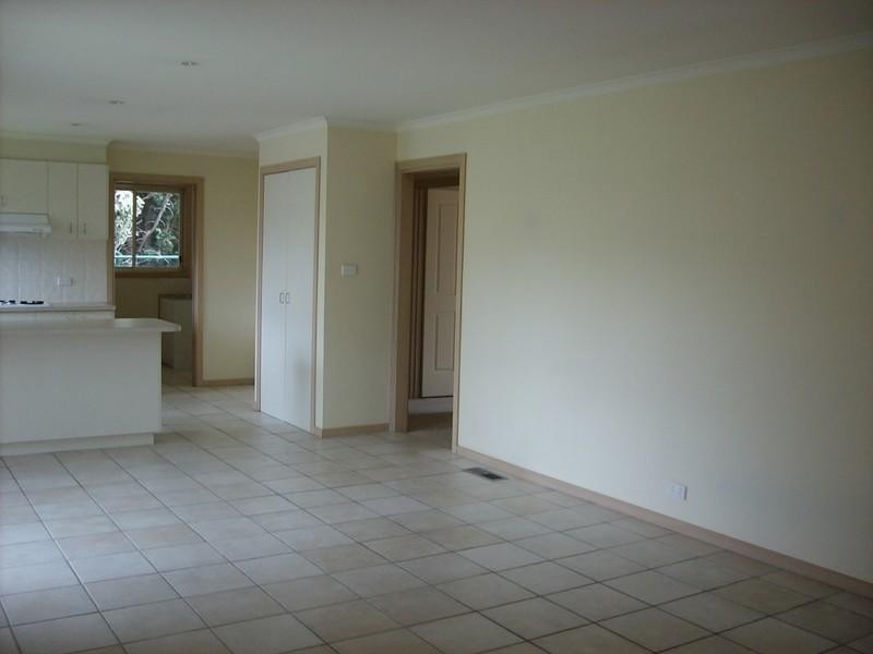 2/7A Georgia Court, Ferntree Gully VIC 3156