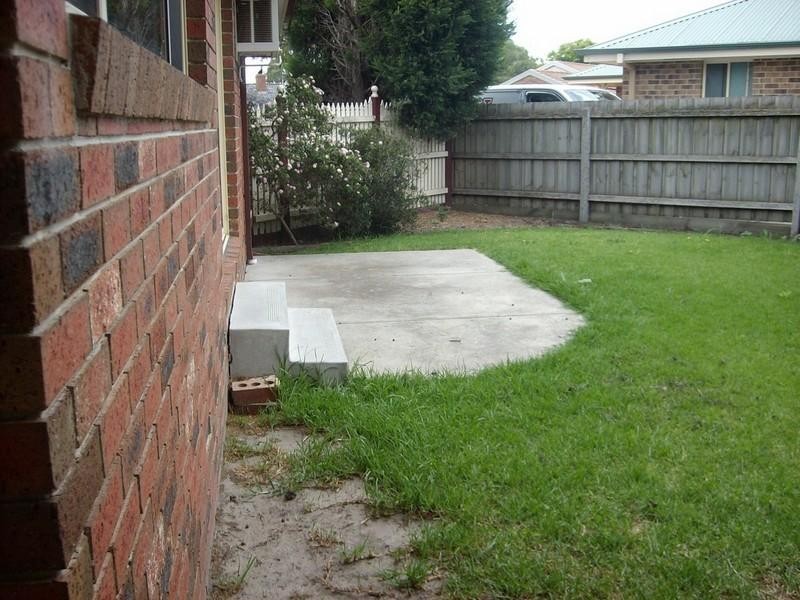 2/7A Georgia Court, Ferntree Gully VIC 3156