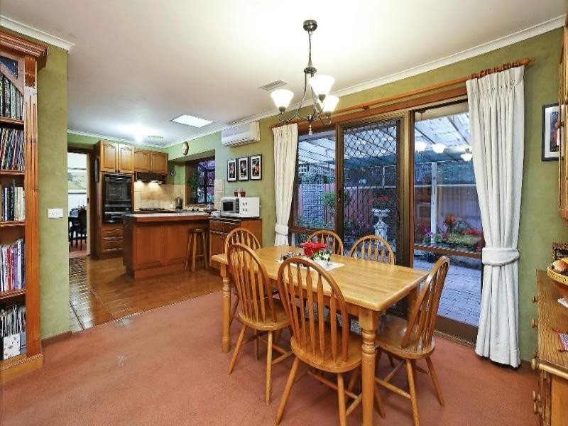 5 Avonwood Close, Wantirna South VIC 3152