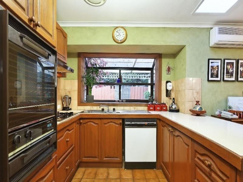 5 Avonwood Close, Wantirna South VIC 3152