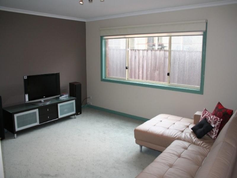 18 Brooklyn Bay Close, Rowville VIC 3178