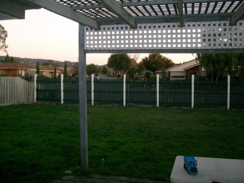 2 Fernlea Avenue, Rowville VIC 3178