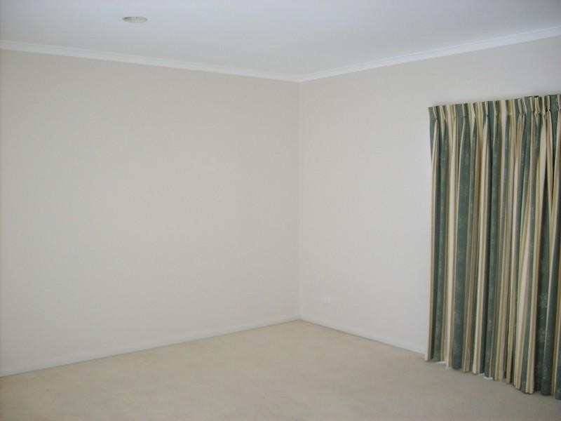 5 Colley Grove, Glen Waverley VIC 3150