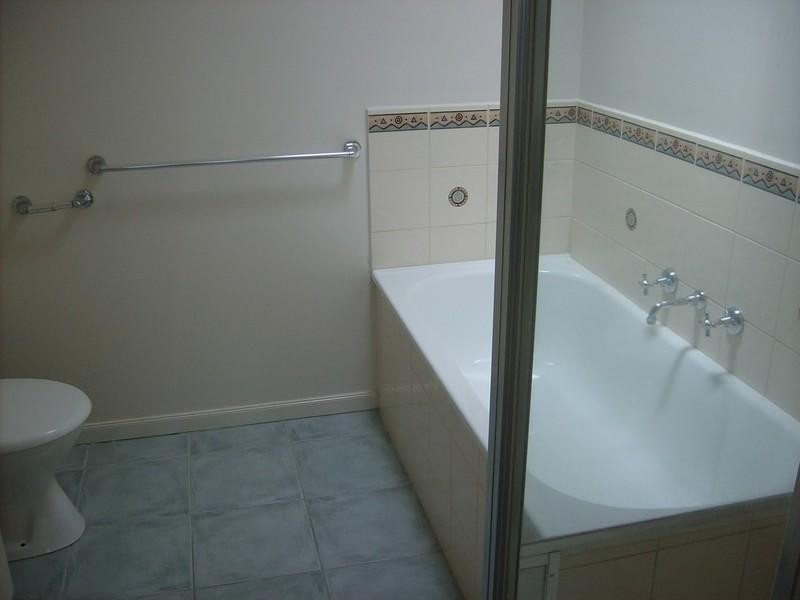 5 Colley Grove, Glen Waverley VIC 3150