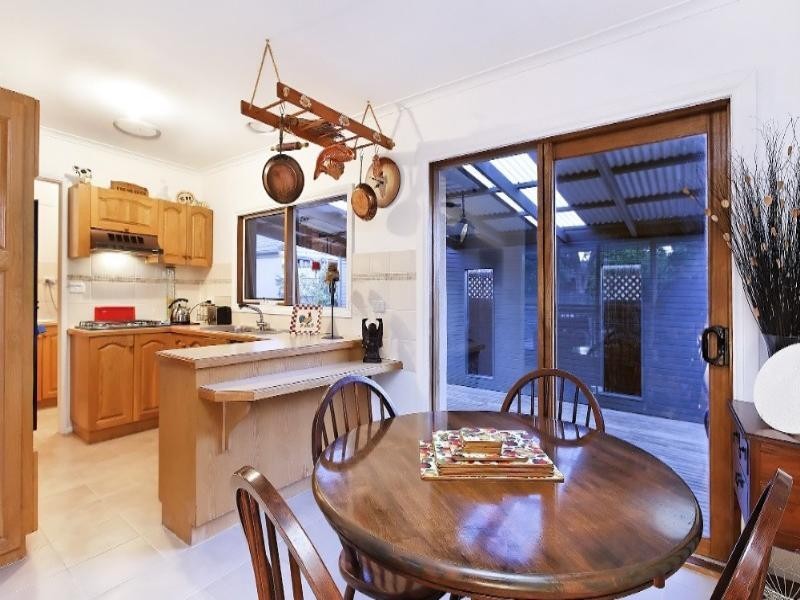 1/4 Kent Street, Knoxfield VIC 3180