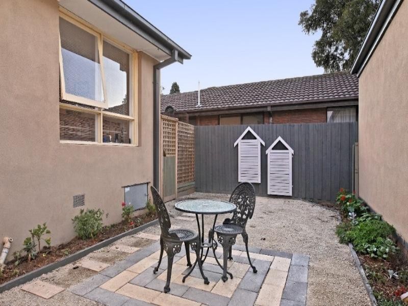 1/4 Kent Street, Knoxfield VIC 3180