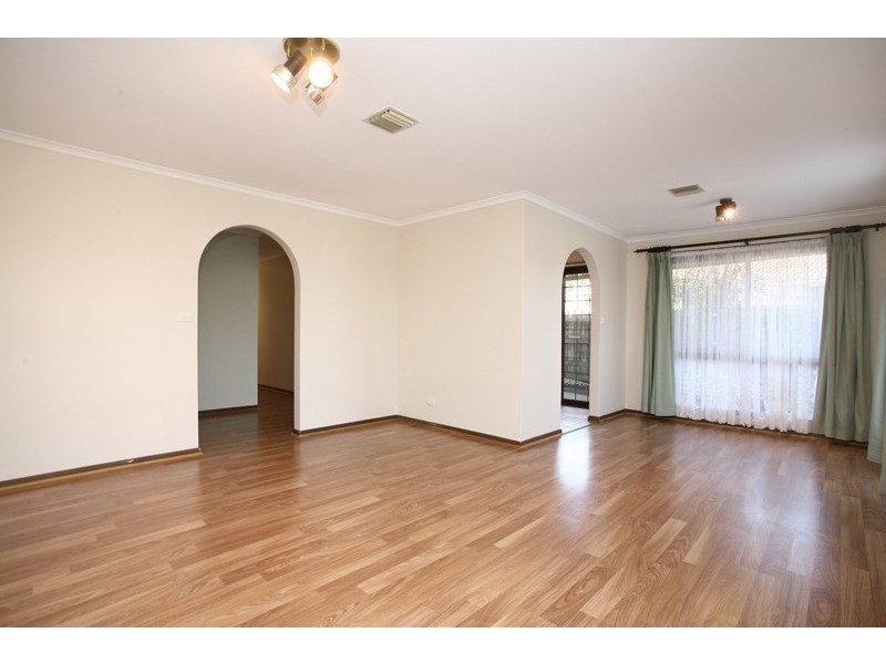 219 Dandelion Drive, Rowville VIC 3178