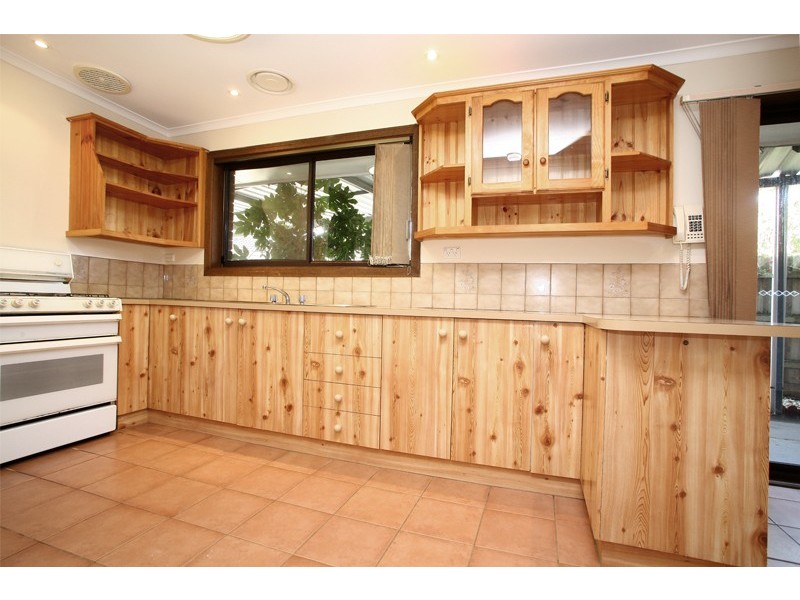 219 Dandelion Drive, Rowville VIC 3178