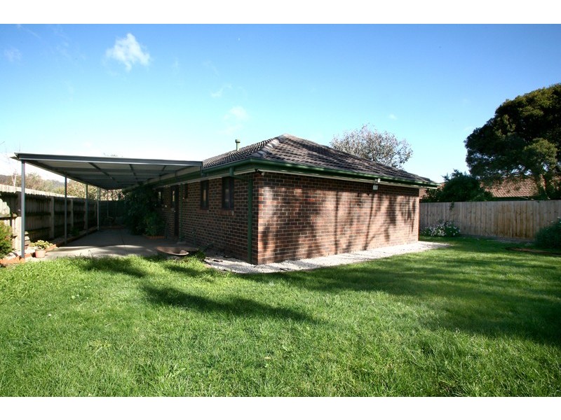 219 Dandelion Drive, Rowville VIC 3178