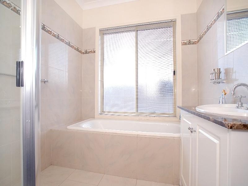 3 Legend Close, Rowville VIC 3178