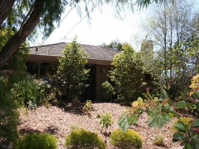 9 Yarrabee Court, Frankston VIC 3199
