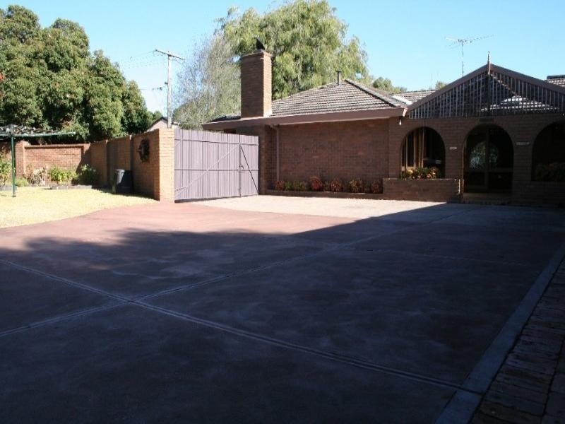 9 Yarrabee Court, Frankston VIC 3199