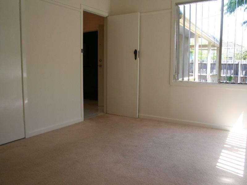 8 Parer Street, Frankston VIC 3199