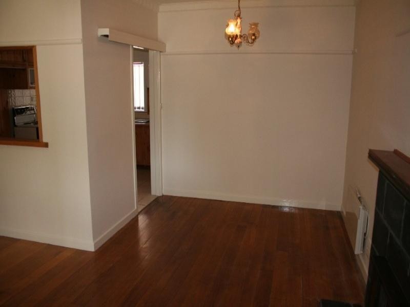 8 Parer Street, Frankston VIC 3199