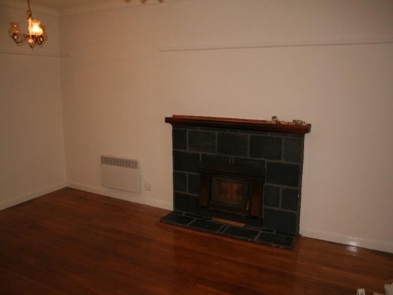 8 Parer Street, Frankston VIC 3199