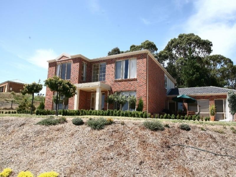 11-12 Bailey View Court, Narre Warren North VIC 3804