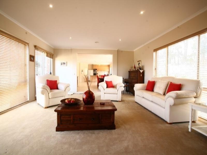 11-12 Bailey View Court, Narre Warren North VIC 3804