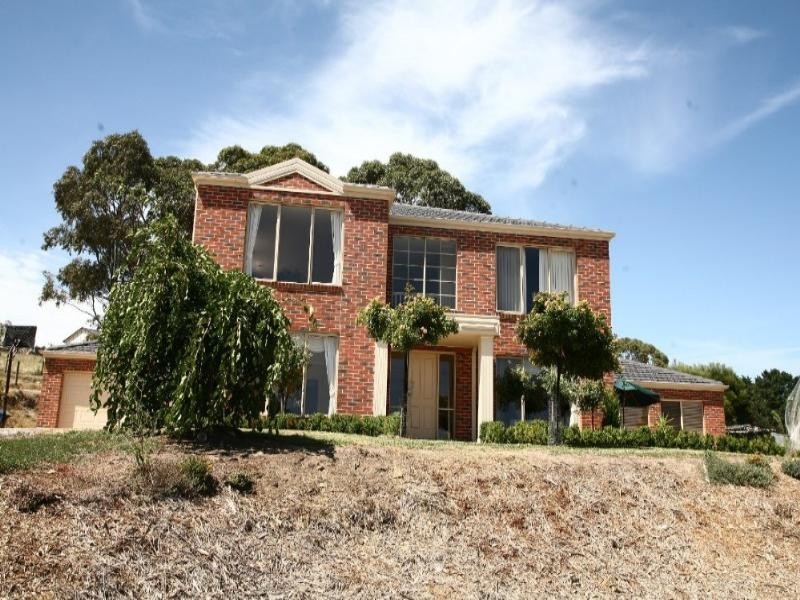 11-12 Bailey View Court, Narre Warren North VIC 3804