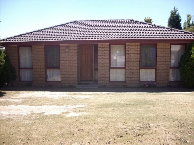 6 Turramurra Drive, Rowville VIC 3178
