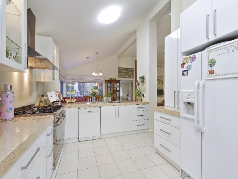 43 Vista Crescent, Rowville VIC 3178