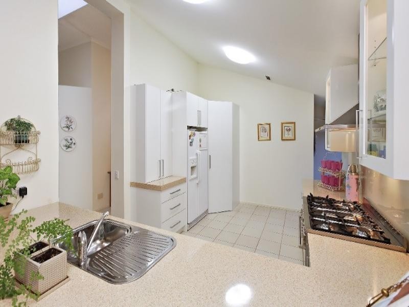 43 Vista Crescent, Rowville VIC 3178