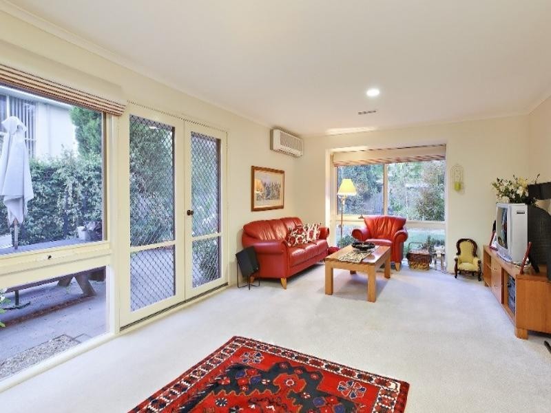 43 Vista Crescent, Rowville VIC 3178