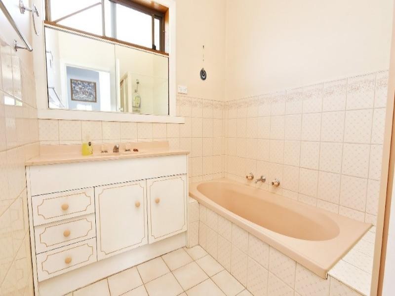 25 Wilma Avenue, Mulgrave VIC 3170