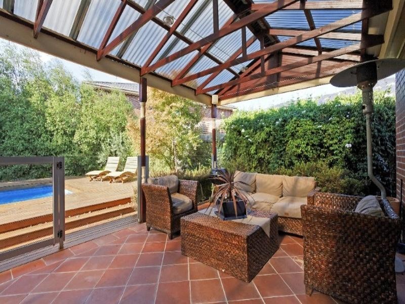 40 Waradgery Drive, Rowville VIC 3178
