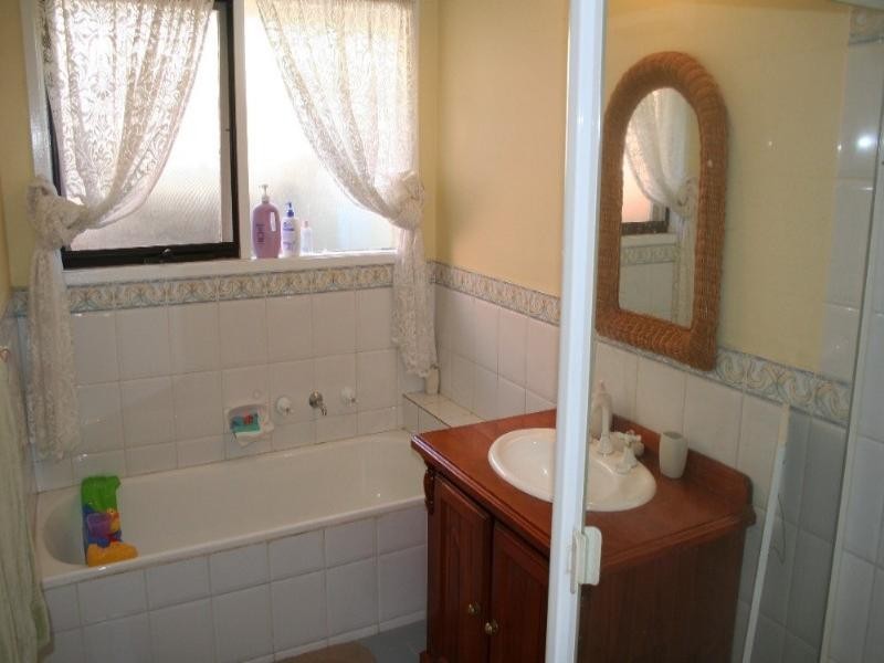 18 Chirnside Road, Berwick VIC 3806