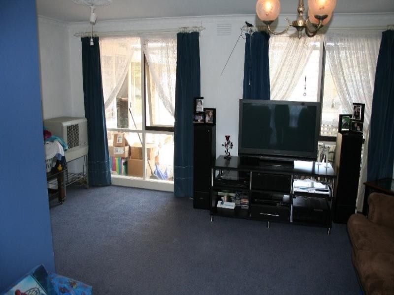 18 Chirnside Road, Berwick VIC 3806