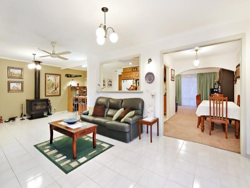 35 Helen Road, Ferntree Gully VIC 3156