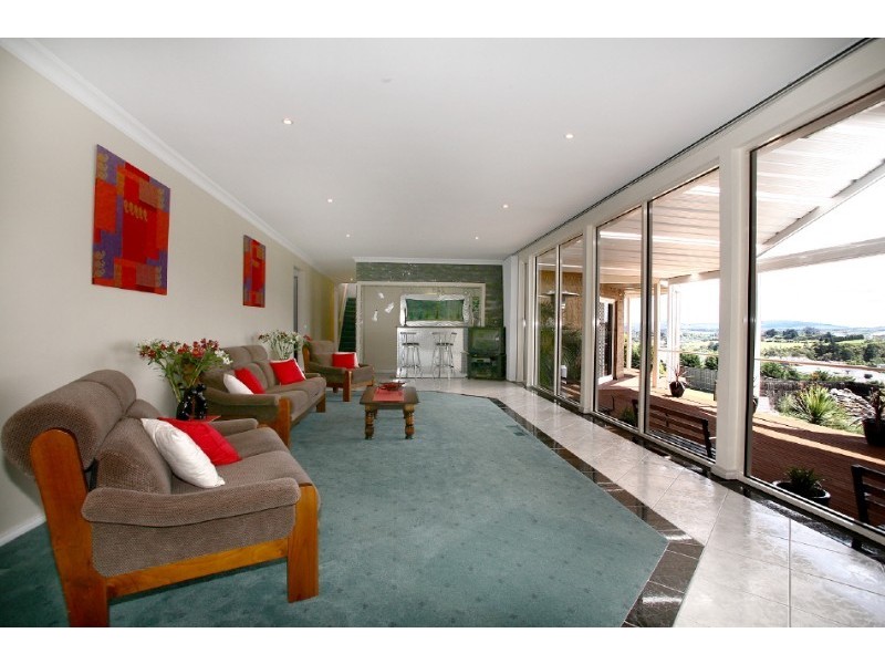 6 Jack Robbie Court, Narre Warren North VIC 3804