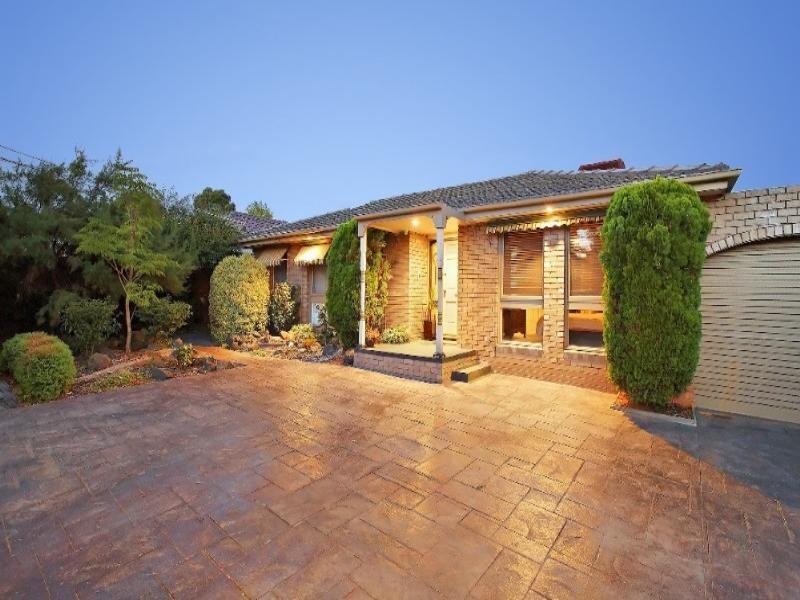 72 Grayson Drive, Scoresby VIC 3179