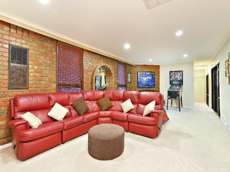 72 Grayson Drive, Scoresby VIC 3179