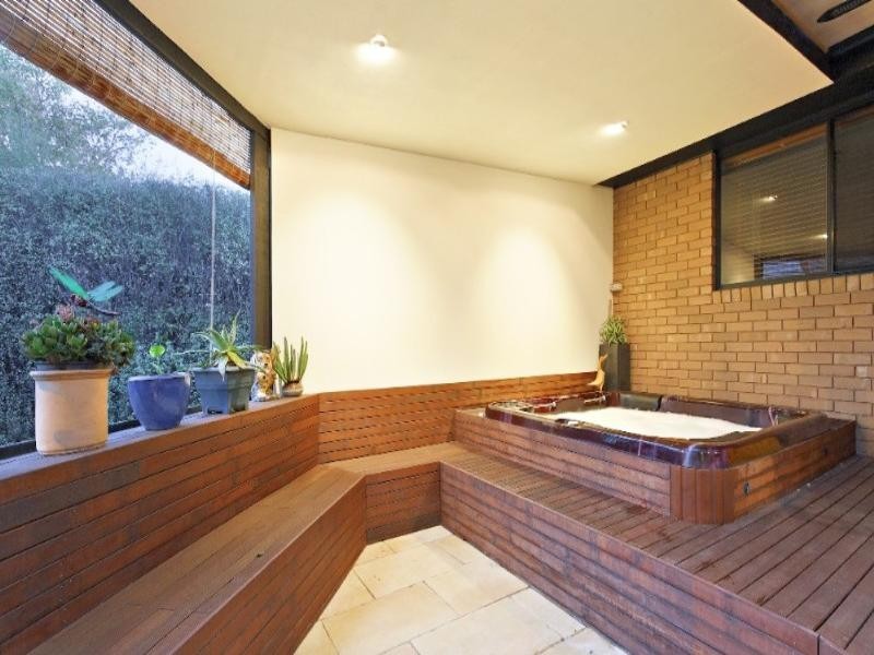 72 Grayson Drive, Scoresby VIC 3179