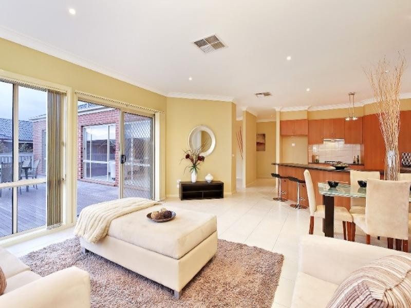 115 Robinswood Parade, Narre Warren South VIC 3805