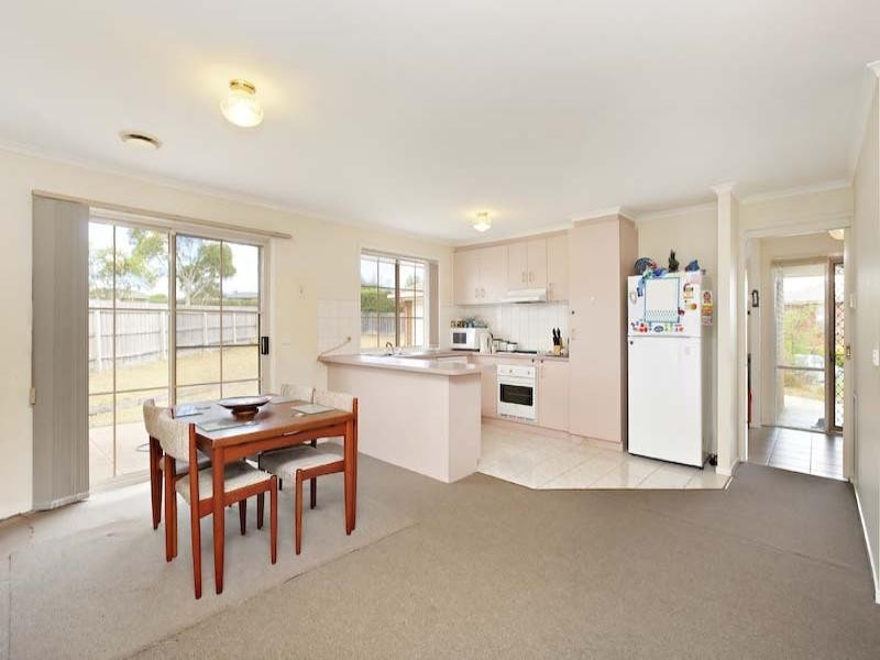 8 Maldon Court, Narre Warren VIC 3805