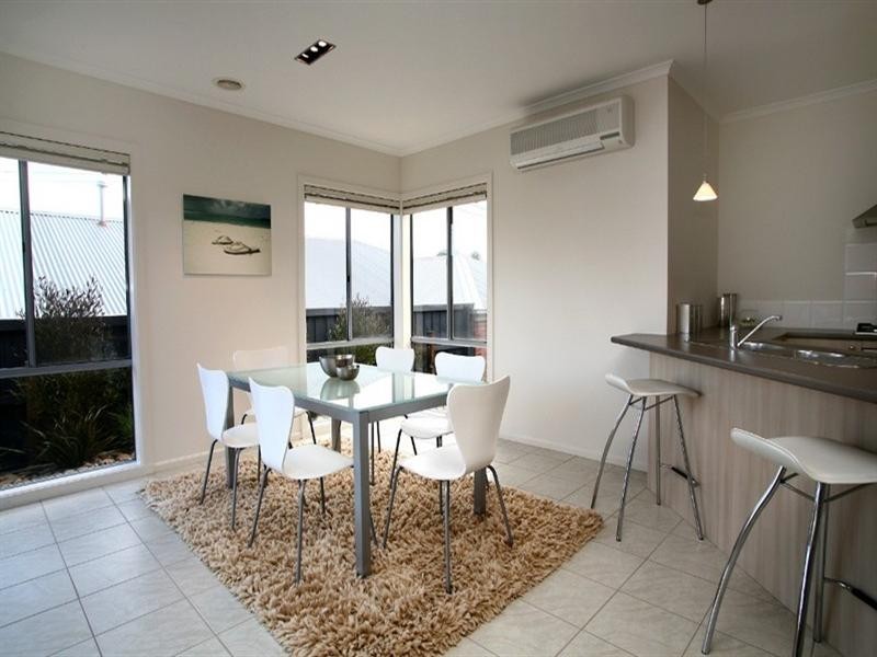 49 Reservoir Crescent, Rowville VIC 3178