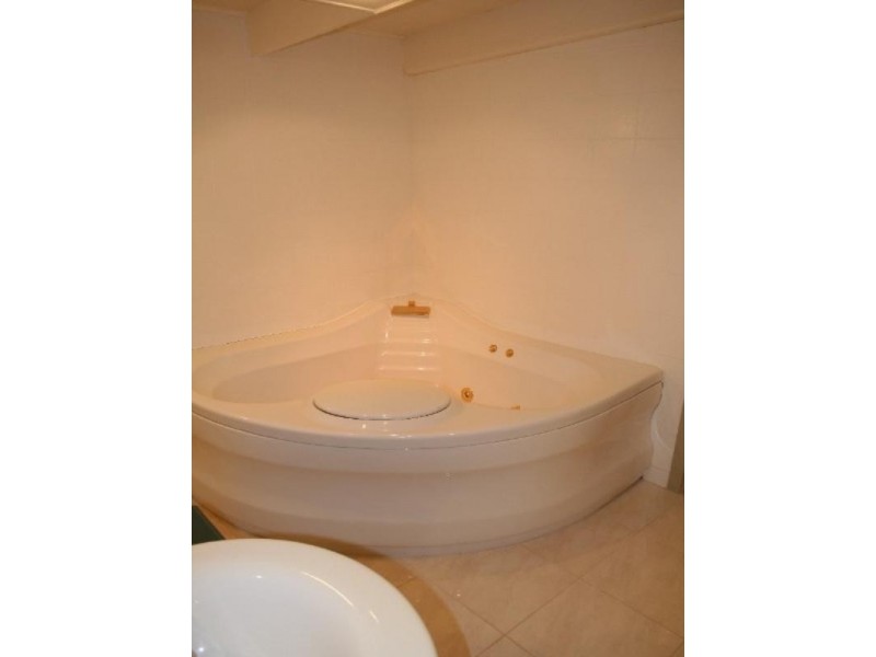 8 Alvanley Court, Mulgrave VIC 3170