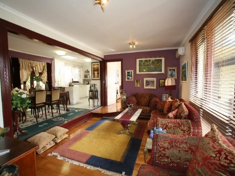8 Admirala Avenue, Dandenong North VIC 3175