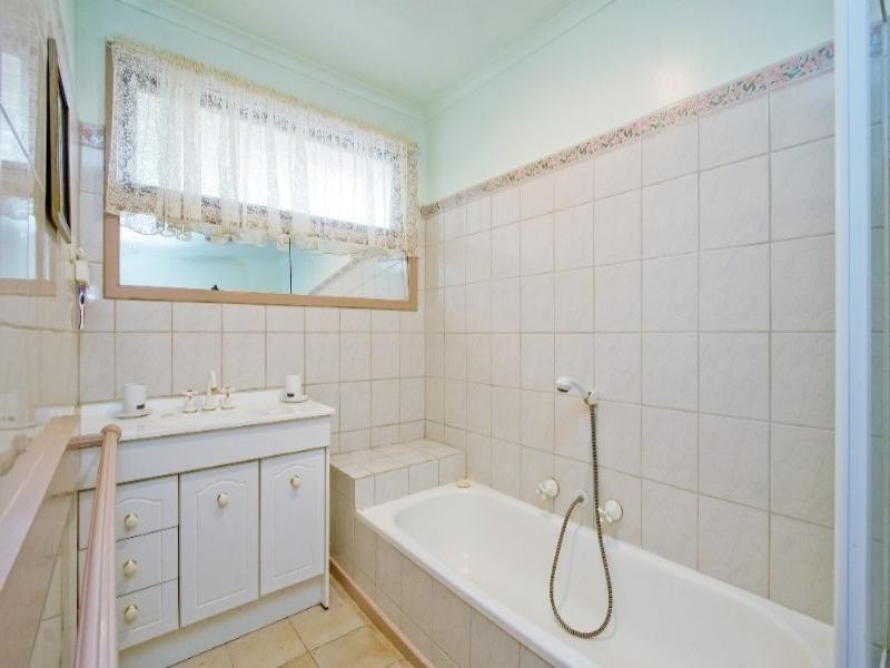 2 Elm Court, Scoresby VIC 3179