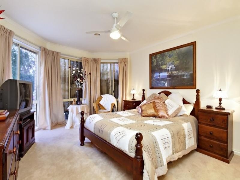 7 Harptree Close, Rowville VIC 3178
