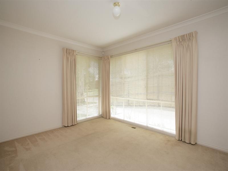 1/11 Lakeview Avenue, Rowville VIC 3178