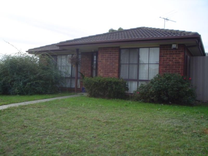 1 Adrian Place, Rowville VIC 3178