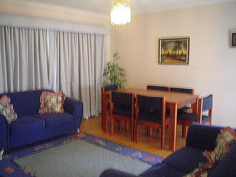 1 Adrian Place, Rowville VIC 3178