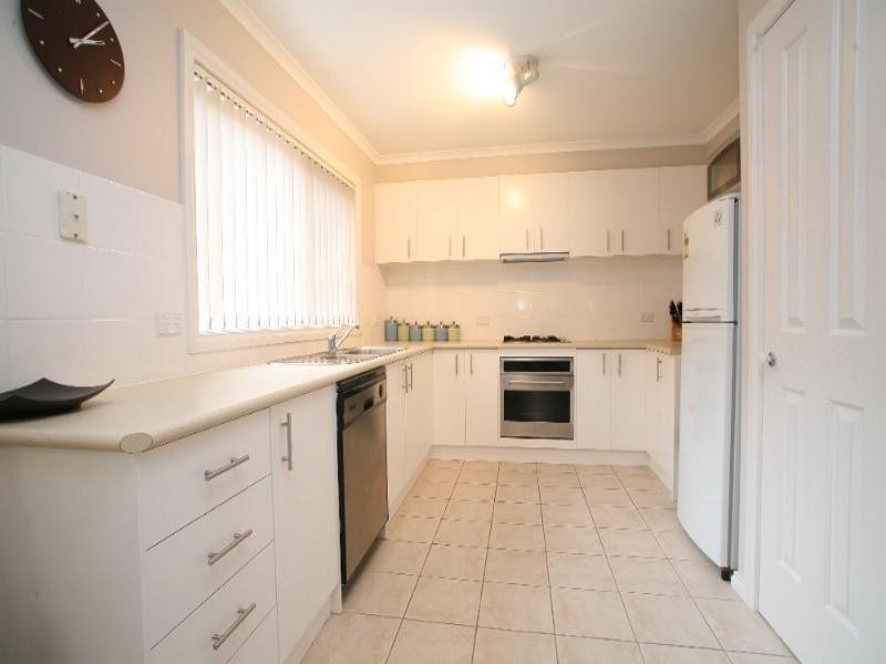 1/6-8 Canterbury Close, Rowville VIC 3178